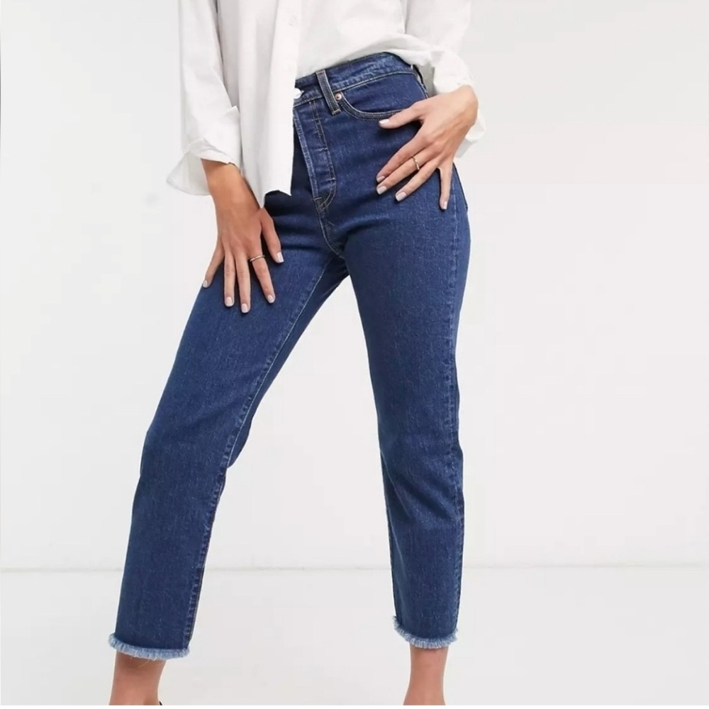 Levi's Wedgie Ankle Cropped Jeans